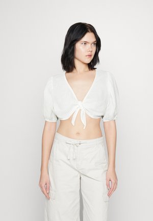 Vero Moda VMNATALI NIA KNOT - Blúzka - snow white