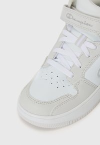 Champion RD18 UNISEX - Chaussures de basket - grey/white/silver-coloured