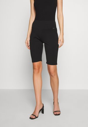 Short - black
