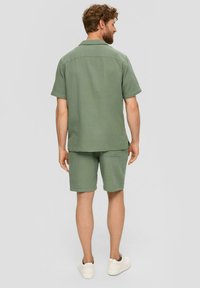 s.Oliver CHEMISE - Overhemd - tannengrün