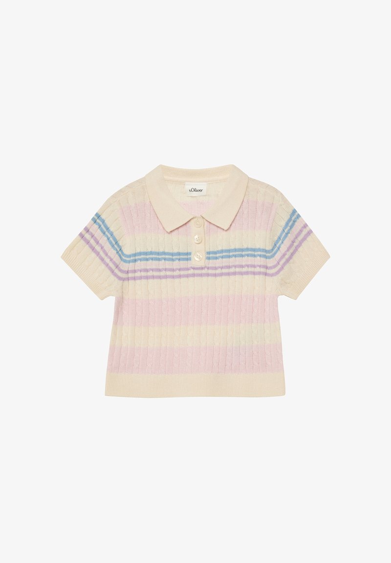 Polo à manches courtes en tricot crème avec des rayures horizontales pastel rose, bleu et violet, et trois boutons sur le devant.