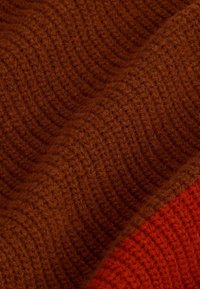 Thinking Mu UNISEX - Écharpe - brown