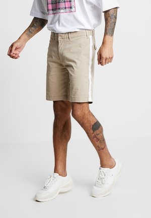 Tommy Hilfiger, Short - sand