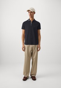 Tommy Hilfiger ZIP PLACKET TIPPING  - Poloshirts - desert sky