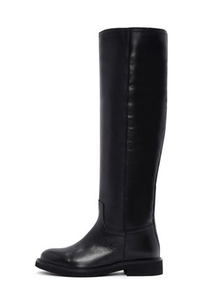 Czarne skórzane buty za kolano o gładkiej fakturze, zaokrąglonym czubku, minimalnych detalach i płaskiej gumowej podeszwie. Prosty i minimalistyczny design.