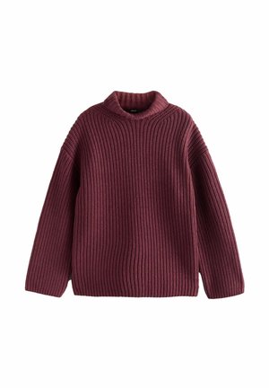 Pull à manches longues en maille épaisse de couleur mauve foncé avec une texture côtelée et un col roulé ample.