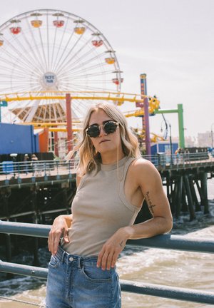 MAUI - Sunglasses - sand tortoise black