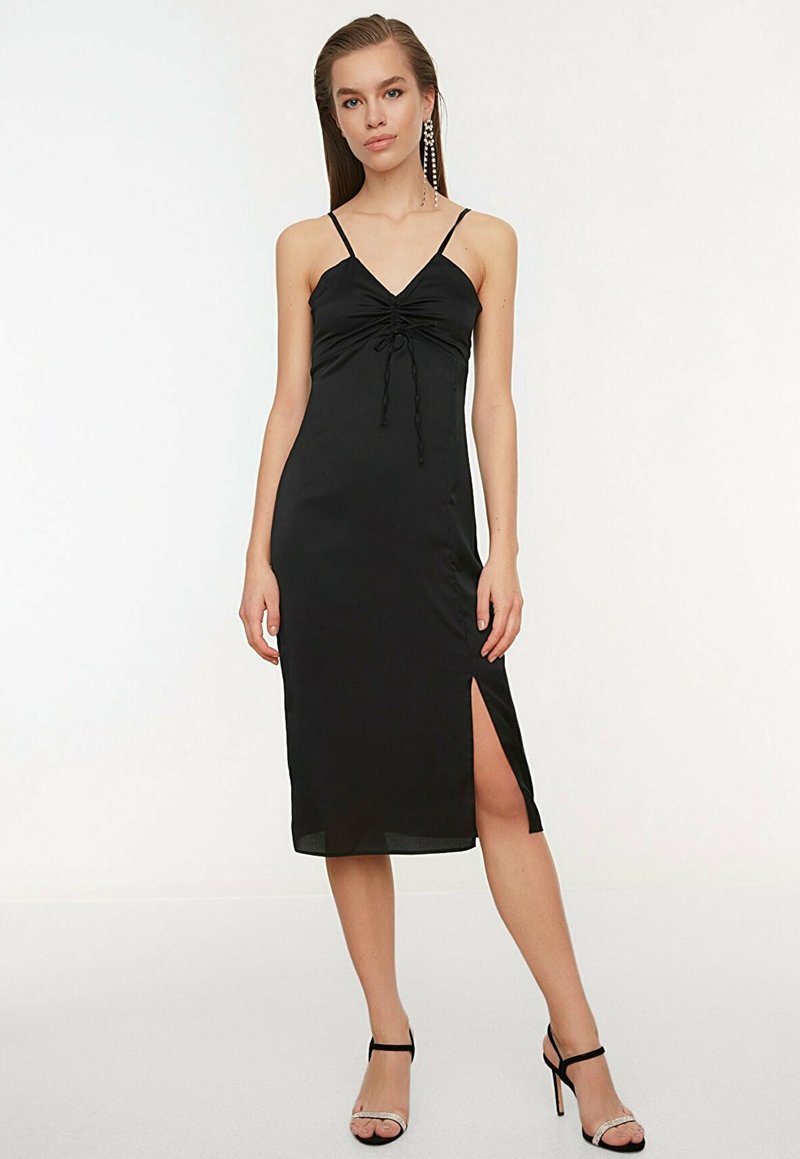 Damen Freizeitkleider | Trendyol Freizeitkleid black/schwarz - QC20395 Damen Freizeitkleider | Trendyol Freizeitkleid black/schwarz - QC20395