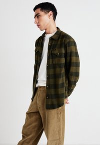 Lee CLEAN WESTERN - Cămașă - army green