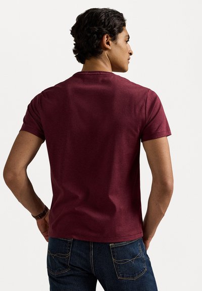 Polo Ralph Lauren CUSTOM SLIM FIT SOFT COTTON T-SHIRT - Paprasti marškinėliai - spring wine heather