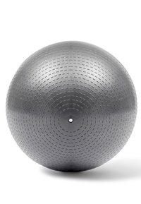 Grauer Gymnastikball mit glatter, runder Form. Besitzt eine strukturierte Oberfläche mit Punktmustern. Zentrales Loch oben sichtbar.