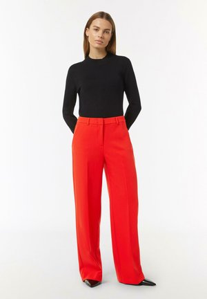 comma Trousers - rot