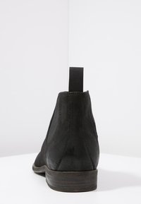 Vagabond Kotníkové boty - black