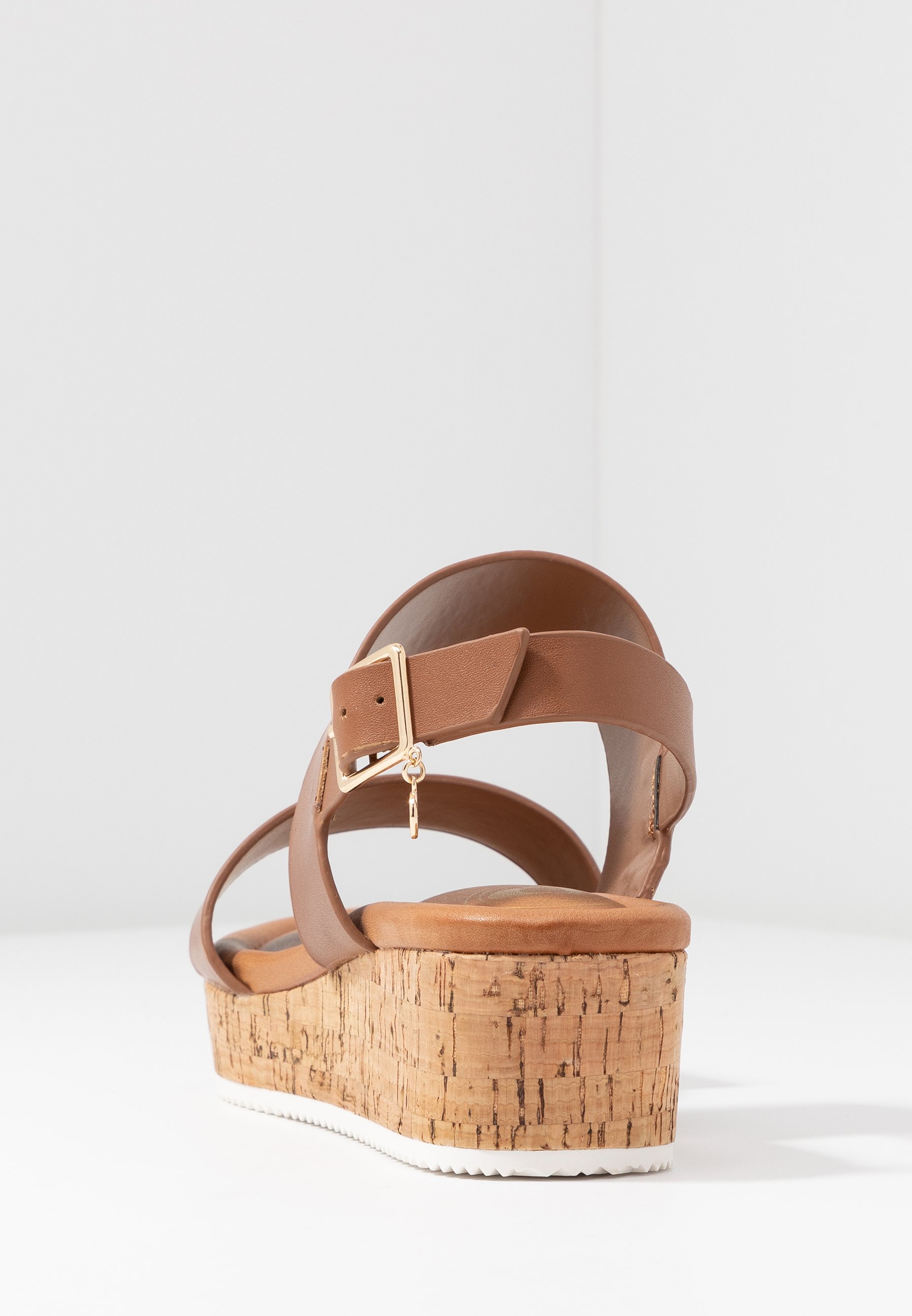 dune low wedge sandals
