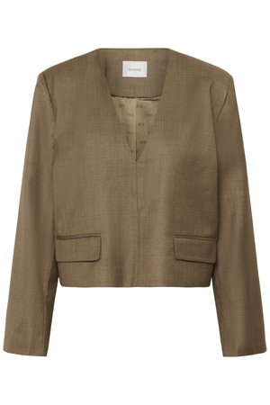 Καφέ cropped σακάκι με μακριά μανίκια, ντεκολτέ σε σχήμα V και δύο μπροστινές τσέπες με καπάκι, με ετικέτα "GESTUZ" εσωτερικά στον γιακά.