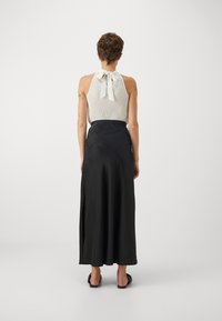 ONLY ONLGABBY MIDI SKIRT - Jupe longue - black