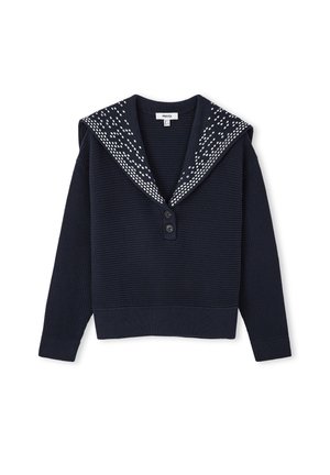 Pull bleu marine avec une texture côtelée, doté d'un large col à motifs en pois blancs et d'une fermeture à trois boutons. Design cropped.