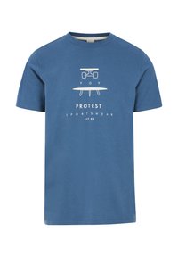 Mėlynas medvilninis marškinėlis trumpomis rankovėmis, su baltu grafiniu spaudiniu, vaizduojančiu riedlentę ir banglentę, bei tekstu "PROTEST SPORTSWEAR EST.93."