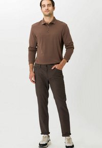 BRAX STYLE CADIZ  - Stoffhose - nougat