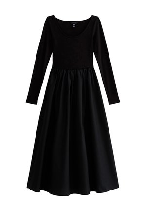 Zwarte jurk met een getailleerde top met lange mouwen, ronde halslijn en een vloeiende, geraffineerde rok. Gemaakt van een gladde stof met een matte afwerking.