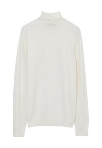 Pull en col roulé de couleur crème fabriqué en tissu tricoté doux, avec des manches longues et une coupe décontractée. Pas de matériel visible ni de motifs.