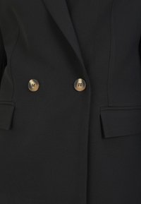 Bleiseri - black