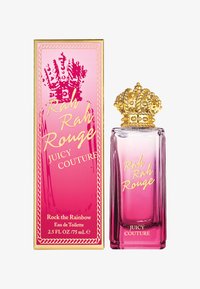 Juicy Couture Rah Rah Rouge doft, förpackad i en klar glasflaska med en rosa gradient. Lock i form av en gyllene krona. Dekorativ kartong med rosa och gyllene detaljer.