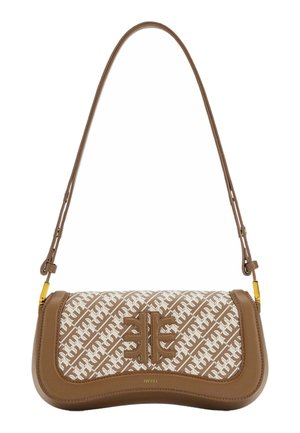 Sac à bandoulière en cuir marron et tissu beige avec motif de logo géométrique, bords arrondis et bandoulière réglable avec ferrure dorée.