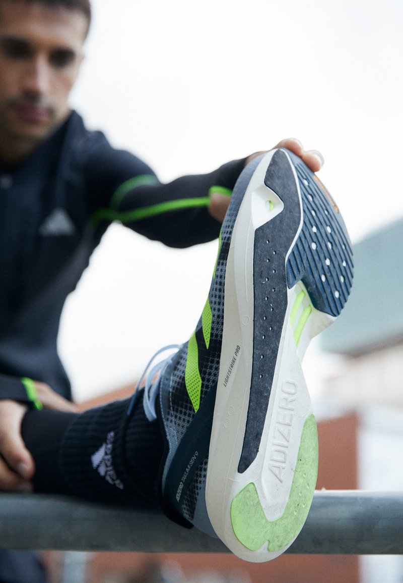 adidas Performance ADIZERO TAKUMI SEN 9 - Laufschuh Straße - blue 