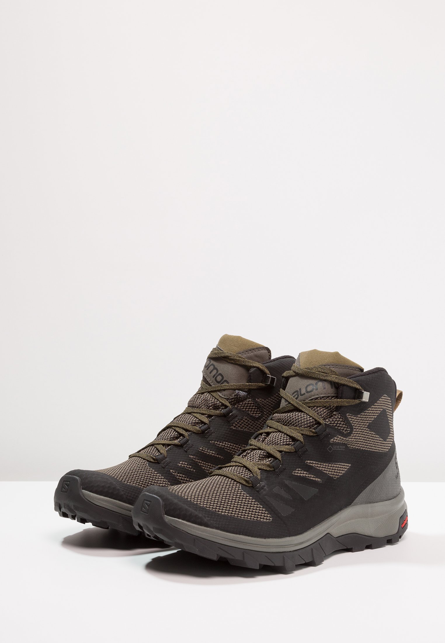 Salomon OUTLINE MID GTX Fjellsko blackbelugacapers Salomon OUTLINE MID GTX Fjellsko blackbelugacapers