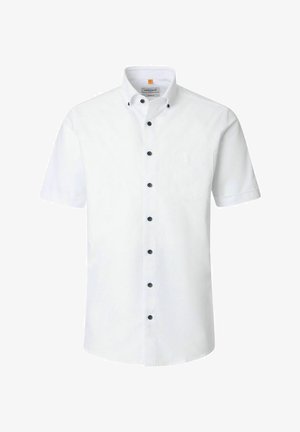 Weißes kurzärmeliges Hemd mit schwarzen Knöpfen, einem Button-Down-Kragen und einer kleinen Brusttasche auf schlichtem weißem Hintergrund.