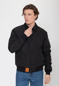 Non selezionato, black