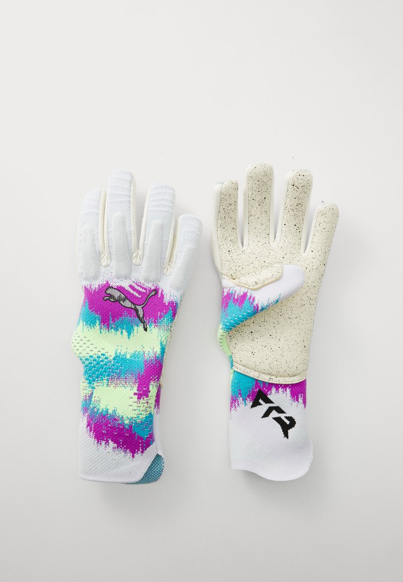 Doelmannen handschoenen met een witte textuur palm, kleurrijk verloopontwerp in paars en teal, versterkte vingernaden en een PUMA-logo.