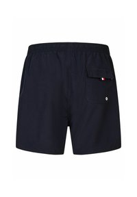 Navy zwemboxers met een elastische tailleband, een achterzak met drukknoopsluiting en een klein logo-accent in rood, wit en blauw.