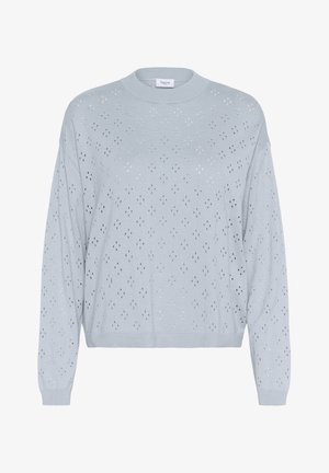 Lyseblå striktrøje med diamantudskæringsmønster, ribbet halsudskæring og manchetter, afslappet pasform, lange ærmer og blød struktur.