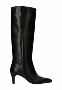 Bottines en cuir noir montantes jusqu'aux genoux avec un bout pointu et un talon slim et courbé. Texture lisse et silhouette simple sans embellissements.