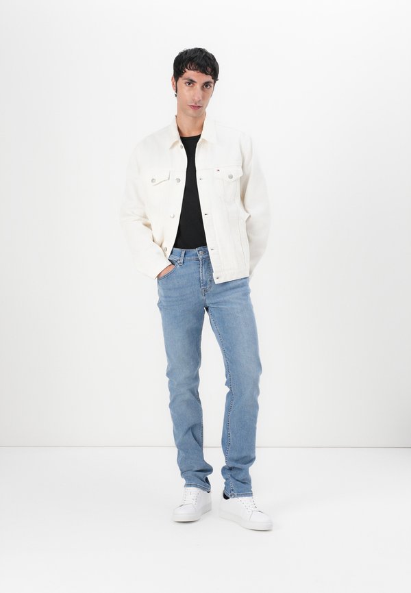 Straight leg jeans - newberry3