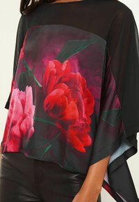 Lipsy YOKE FLORAL - Tunika - red