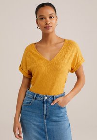 WE Fashion Apdrukāts T-krekls - mustard yellow