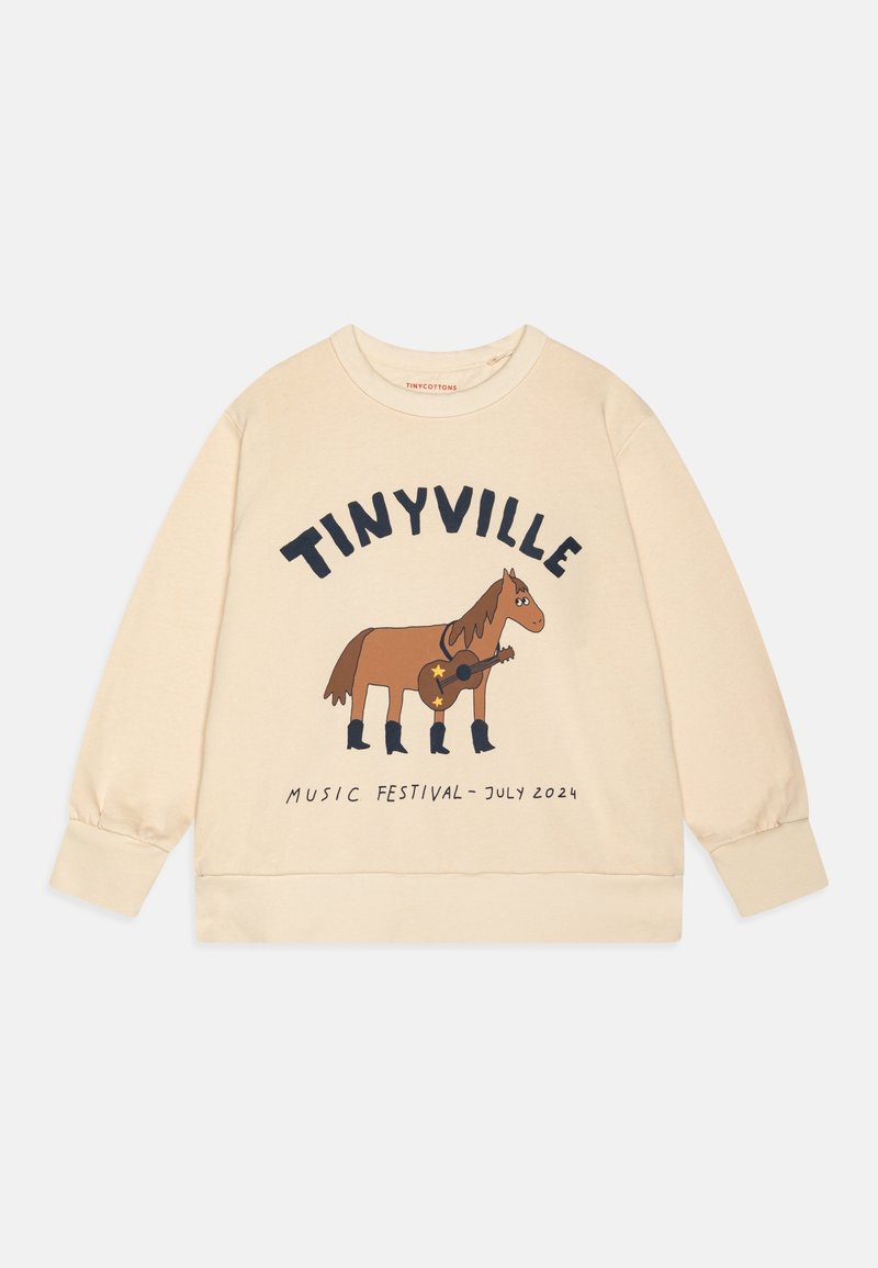 Sweat-shirt beige avec un cheval dessin animé portant des bottes et tenant une guitare, texte "TINYVILLE" au-dessus et "Music Festival - juillet 2024" en dessous.