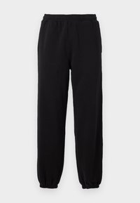 Seleccionado, black