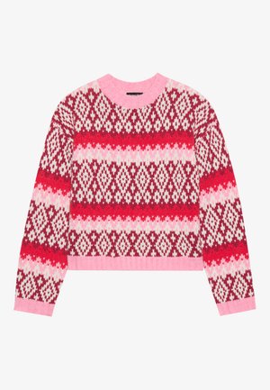 Sweter o kroju cropped w różowym, czerwonym i białym splocie z geometrycznym wzorem. Posiada długie rękawy i okrągły dekolt. Szczegół teksturalny materiału.