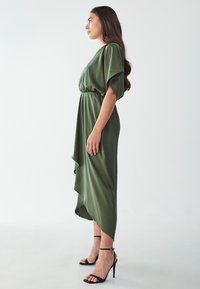 WILLA BRENA  - Maxikleid - khaki