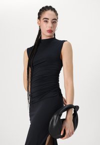 Abercrombie & Fitch PALOMA DRESS - Dzsörzéruha - black beauty