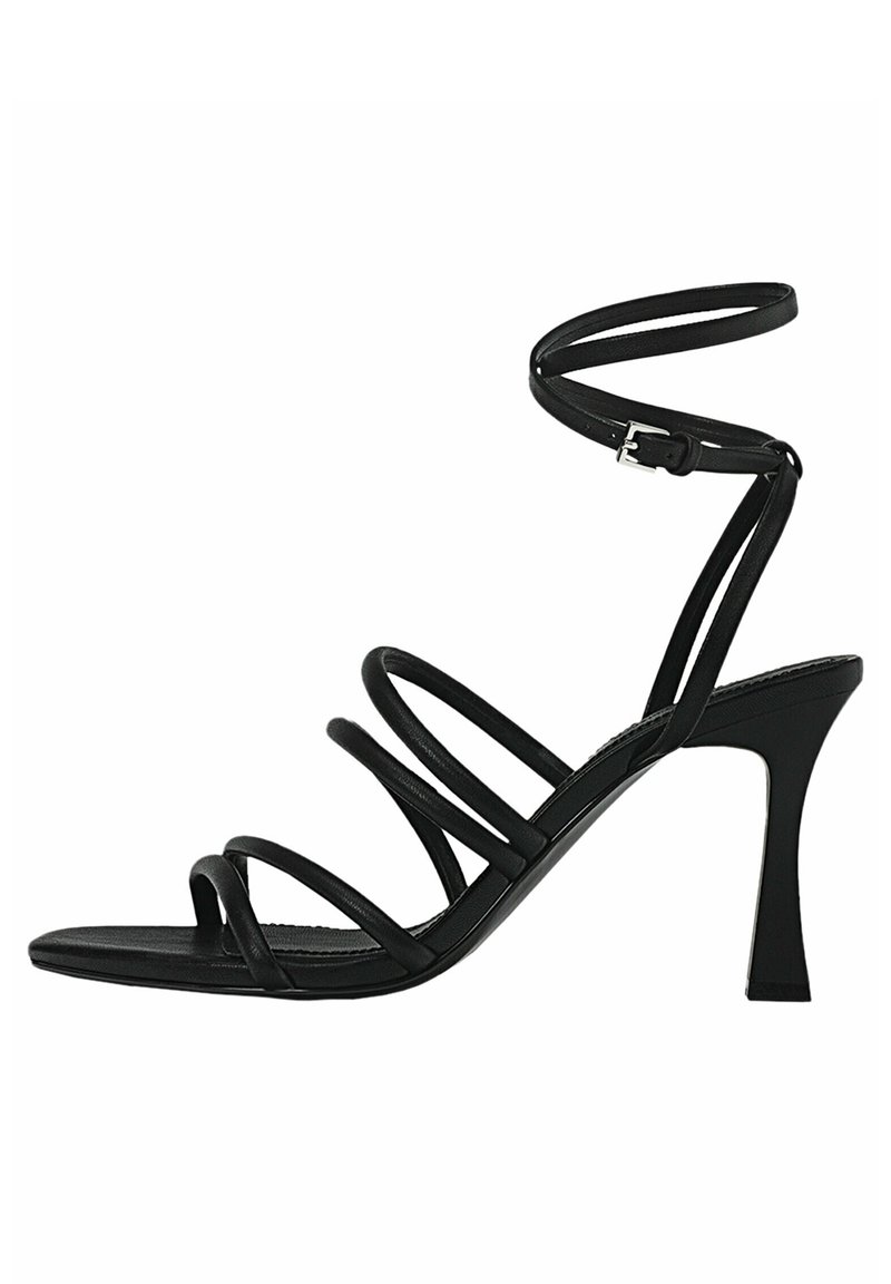 Stradivarius Bruidsschoenen zwart Stradivarius Bruidsschoenen zwart