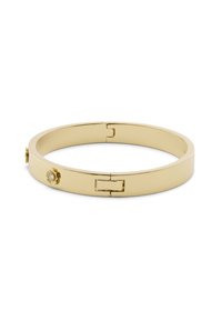 Bracciale a bangle in metallo dorato con finitura liscia, chiusura a cerniera e due decorazioni a forma di fiori con piccoli gioielli.