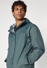 Patagonia TORRENTSHELL RAIN - Jachetă hardshell - grün