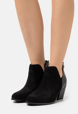 WIDE FIT CLOUDY - Ankle boots - black
