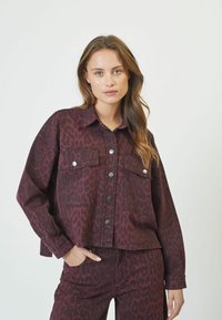 LeoCC - Denim jacket - winered