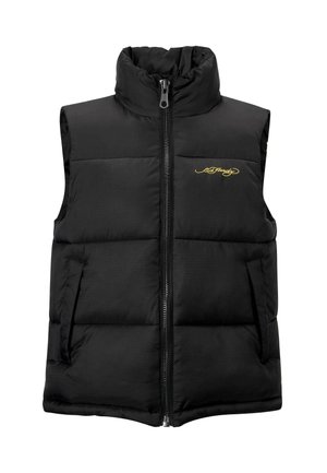 Gilet nero imbottito con colletto alto, zip frontale e due tasche laterali. Presenta sezioni a quattro strisce orizzontali e un logo ricamato dorato.